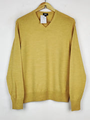 Buy online pre-used pre-loved 100% authentic & Original branded Uniqlo (WJS-530) available in Pakistan. Top international brands avilable.