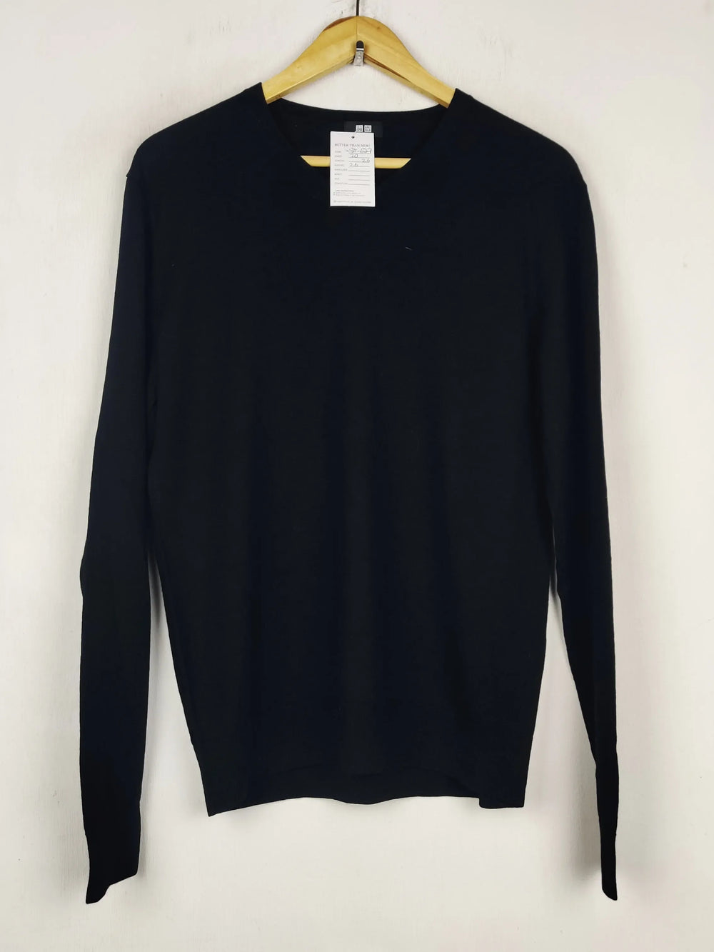 Buy online pre-used pre-loved 100% authentic & Original branded Uniqlo (WJS-627) available in Pakistan. Top international brands avilable.
