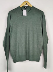 Buy online pre-used pre-loved 100% authentic & Original branded Uniqlo (WJS-768) available in Pakistan. Top international brands avilable.