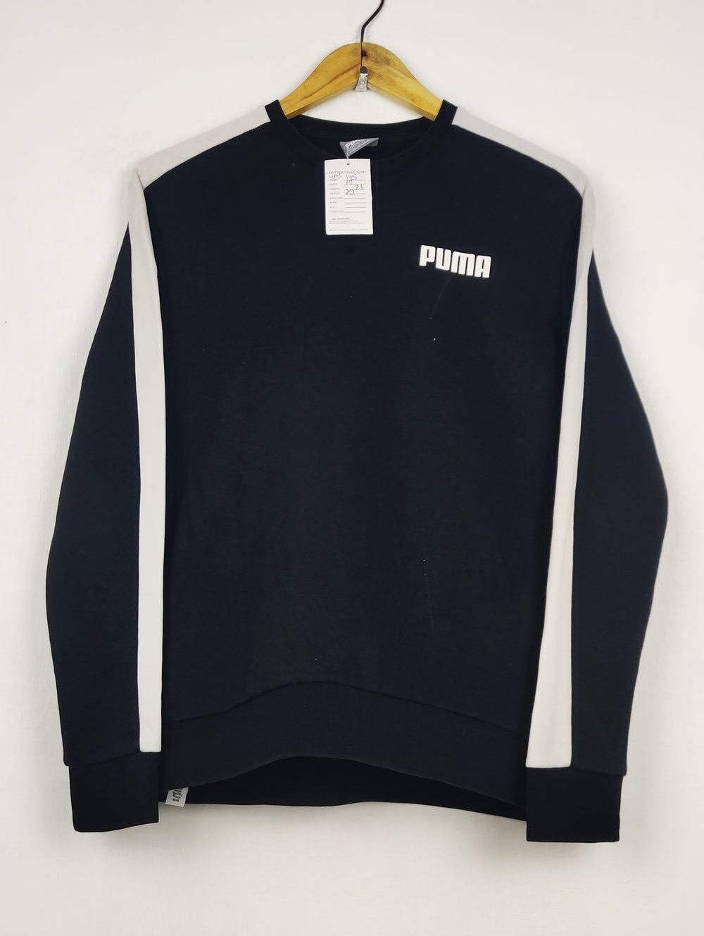 Buy online pre-used pre-loved 100% authentic & Original branded P.U.M.A (WMS-145) available in Pakistan. Top international brands avilable.