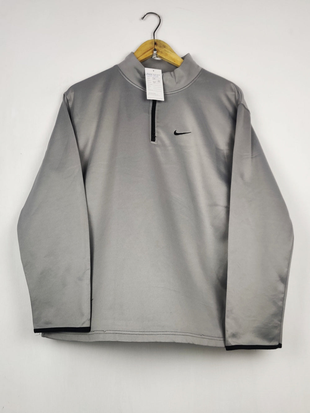 Buy online pre-used pre-loved 100% authentic & Original branded N.I.K.E (WMS-170) available in Pakistan. Top international brands avilable.