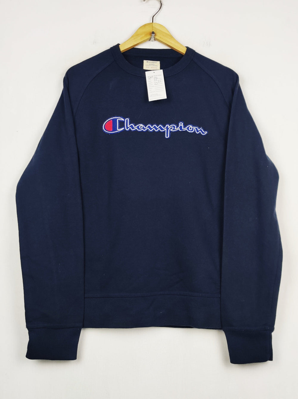 Buy online pre-used pre-loved 100% authentic & Original branded C.H.A.M.P.I.O.N (WMS-196) available in Pakistan. Top international brands avilable.