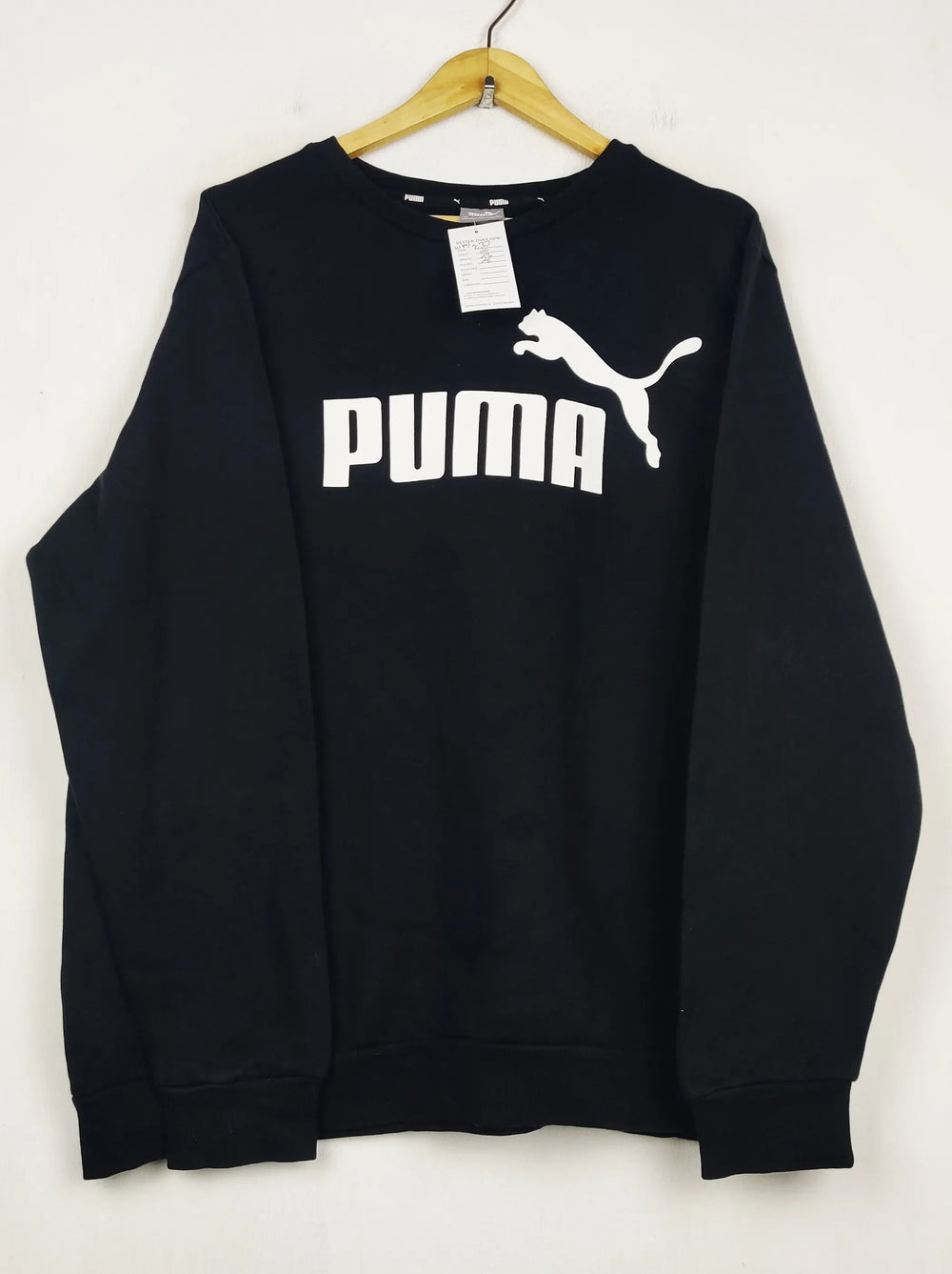 Buy online pre-used pre-loved 100% authentic & Original branded P.U.M.A (WMS-233) available in Pakistan. Top international brands avilable.