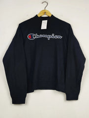 Buy online pre-used pre-loved 100% authentic & Original branded C.H.A.M.P.I.O.N (WMS-256) available in Pakistan. Top international brands avilable.