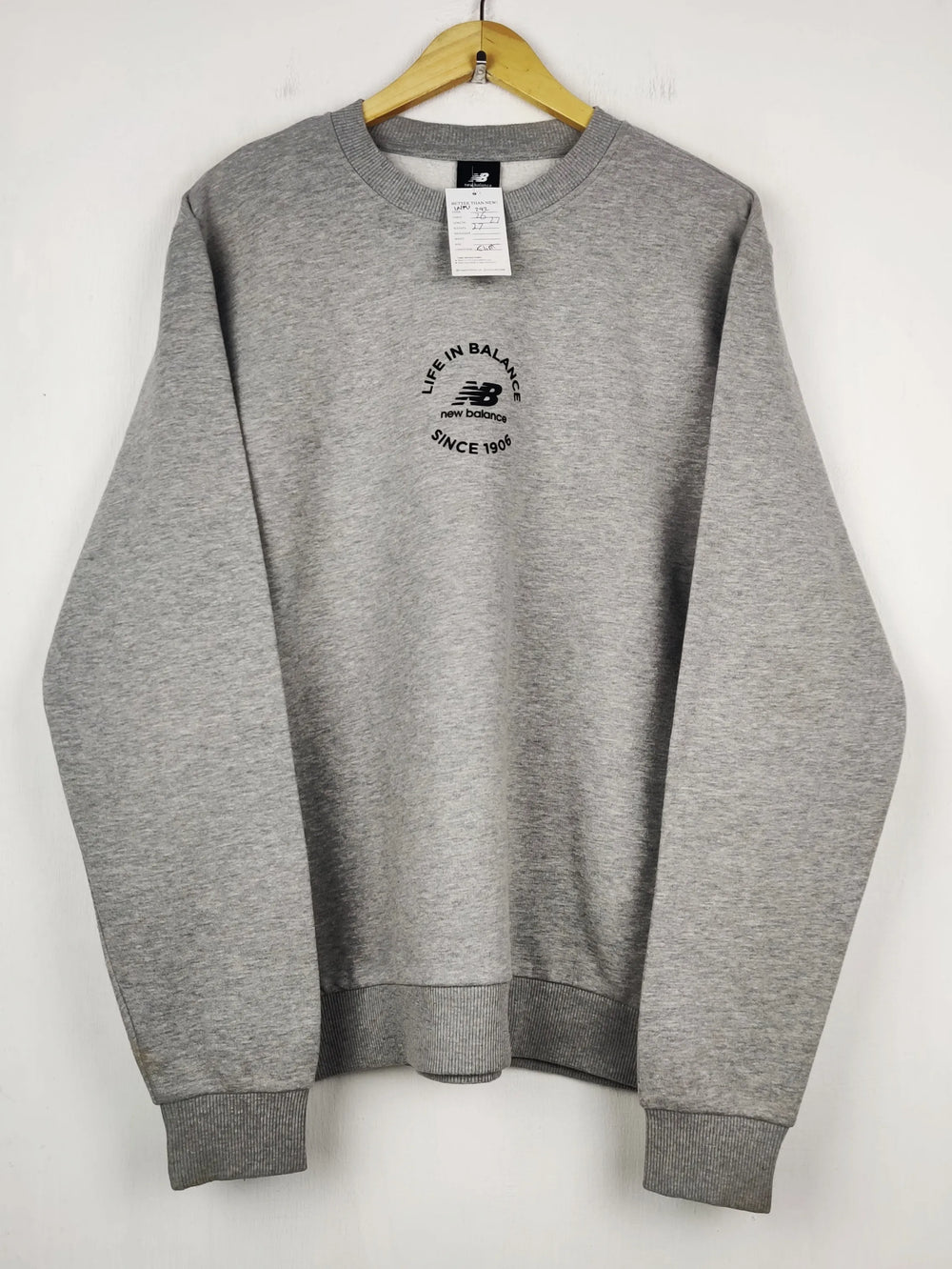 Buy online pre-used pre-loved 100% authentic & Original branded N.E.W B.A.L.A.N.C.E (WMS-292) available in Pakistan. Top international brands avilable.