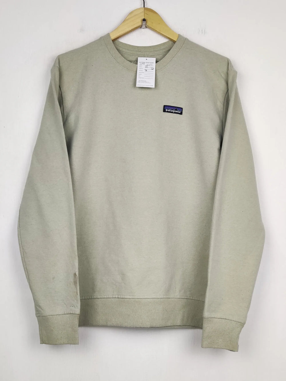 Buy online pre-used pre-loved 100% authentic & Original branded Patagonia (WMS-347) available in Pakistan. Top international brands avilable.