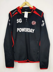 Buy online pre-used pre-loved 100% authentic & Original branded Harefield United (WMS-418) available in Pakistan. Top international brands avilable.