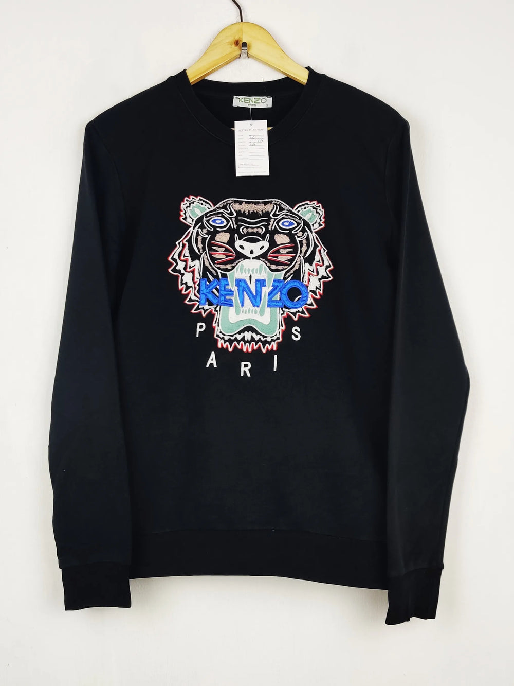 Buy online pre-used pre-loved 100% authentic & Original branded Kenzo (WMS-474) available in Pakistan. Top international brands avilable.