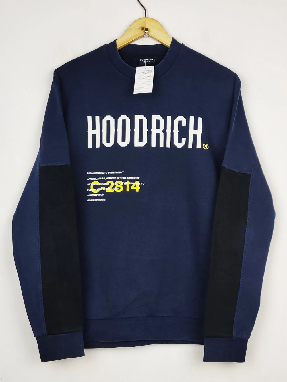 Buy online pre-used pre-loved 100% authentic & Original branded Hoodrich (WMS-528) available in Pakistan. Top international brands avilable.
