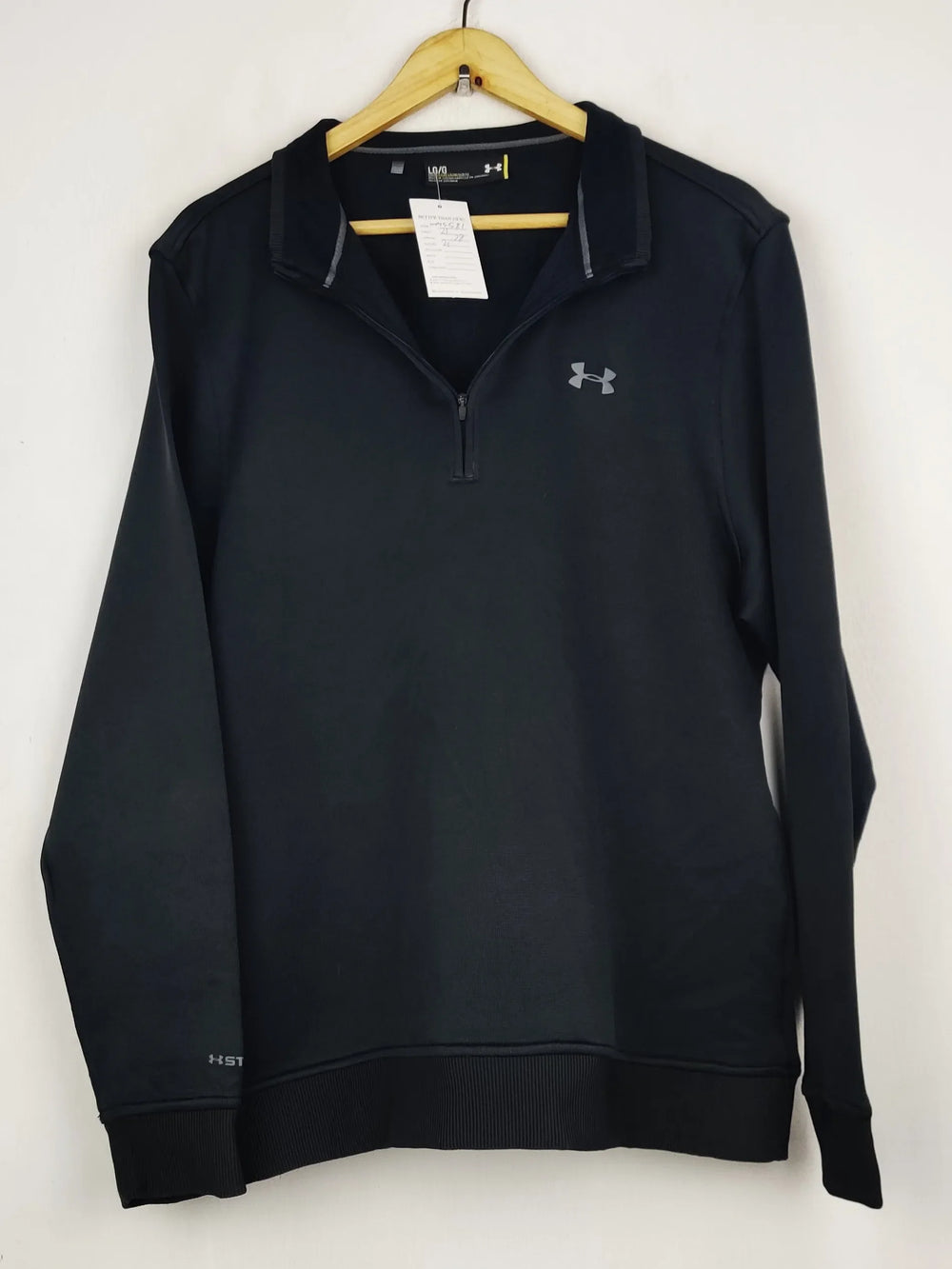Buy online pre-used pre-loved 100% authentic & Original branded U.N.D.E.R A.R.M.O.U.R (WMS-581) available in Pakistan. Top international brands avilable.