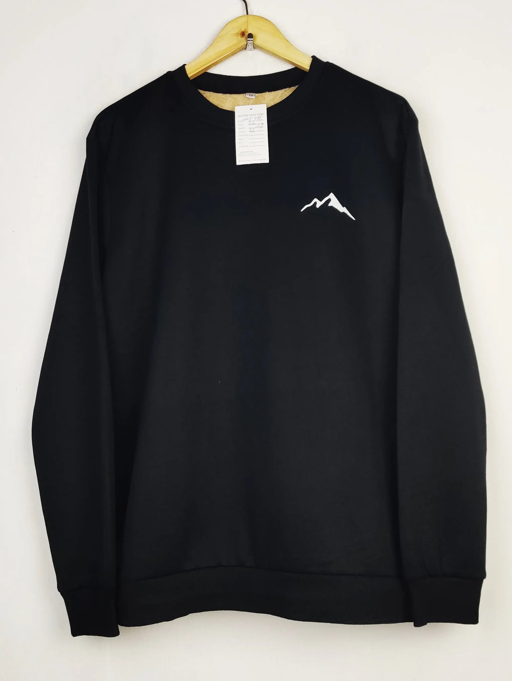 Buy online pre-used pre-loved 100% authentic & Original branded Unknown Brand (WMS-586) available in Pakistan. Top international brands avilable.