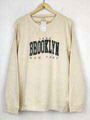 Buy online pre-used pre-loved 100% authentic & Original branded Brooklyn (WMS-690) available in Pakistan. Top international brands avilable.