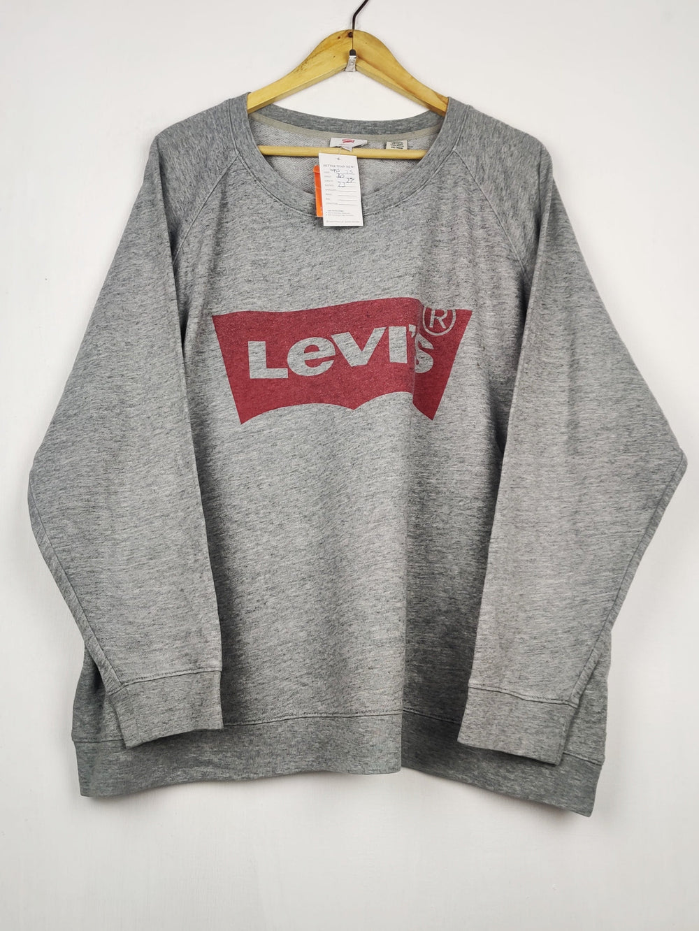 Buy online pre-used pre-loved 100% authentic & Original branded L.E.W.I.S (WMS-75) available in Pakistan. Top international brands avilable.