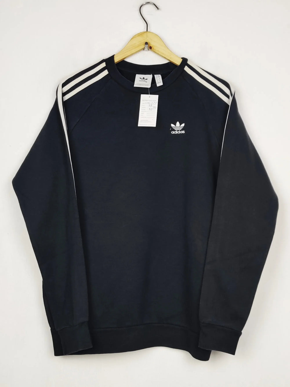 Buy online pre-used pre-loved 100% authentic & Original branded A.D.I.D.A.S (WMS-779) available in Pakistan. Top international brands avilable.