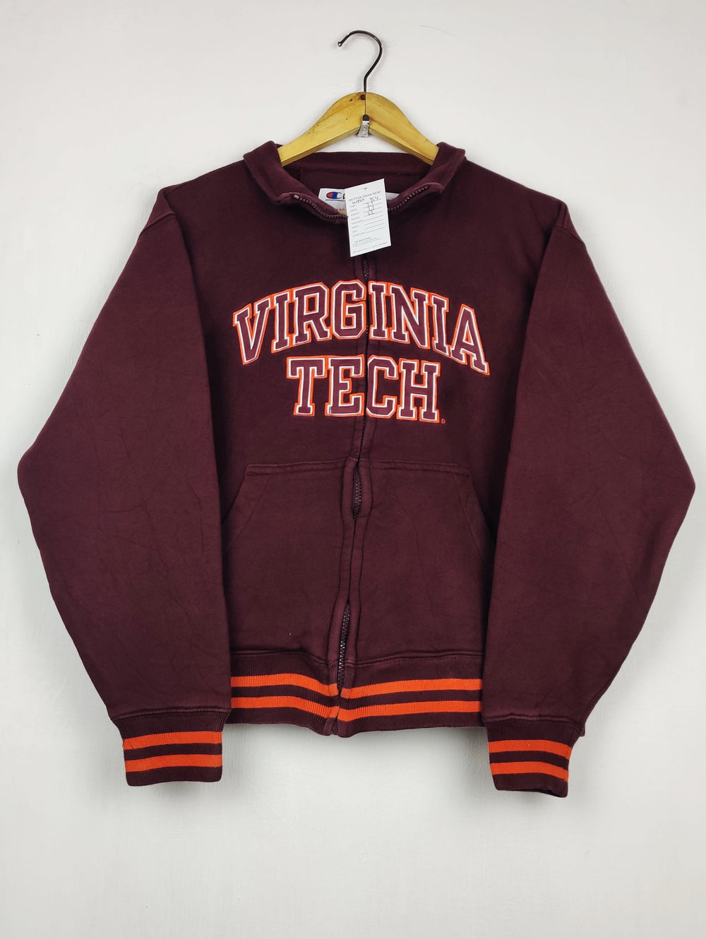 Buy online pre-used pre-loved 100% authentic & Original branded C.H.A.M.P.I.O.N (WMS-84) available in Pakistan. Top international brands avilable.