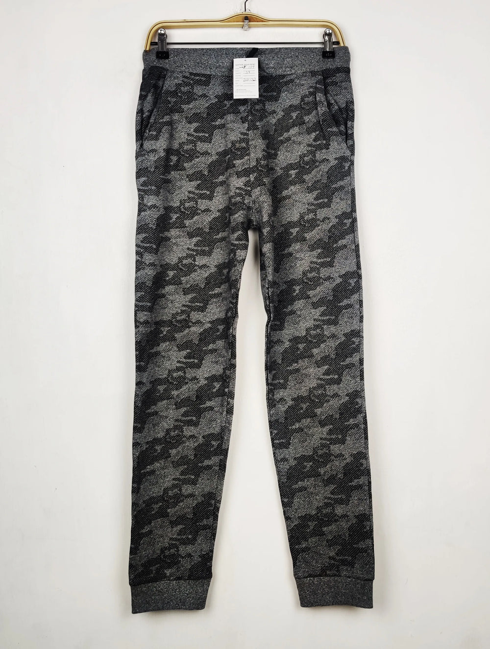Buy online pre-used pre-loved 100% authentic & Original branded Marks & Spencer (WMT-139) available in Pakistan. Top international brands avilable.