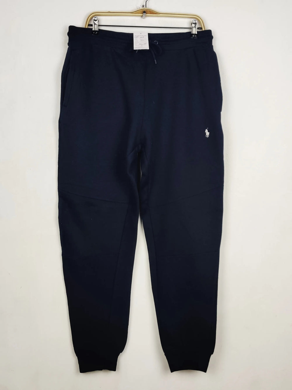 Buy online pre-used pre-loved 100% authentic & Original branded Unknown Brand (WMT-207) available in Pakistan. Top international brands avilable.