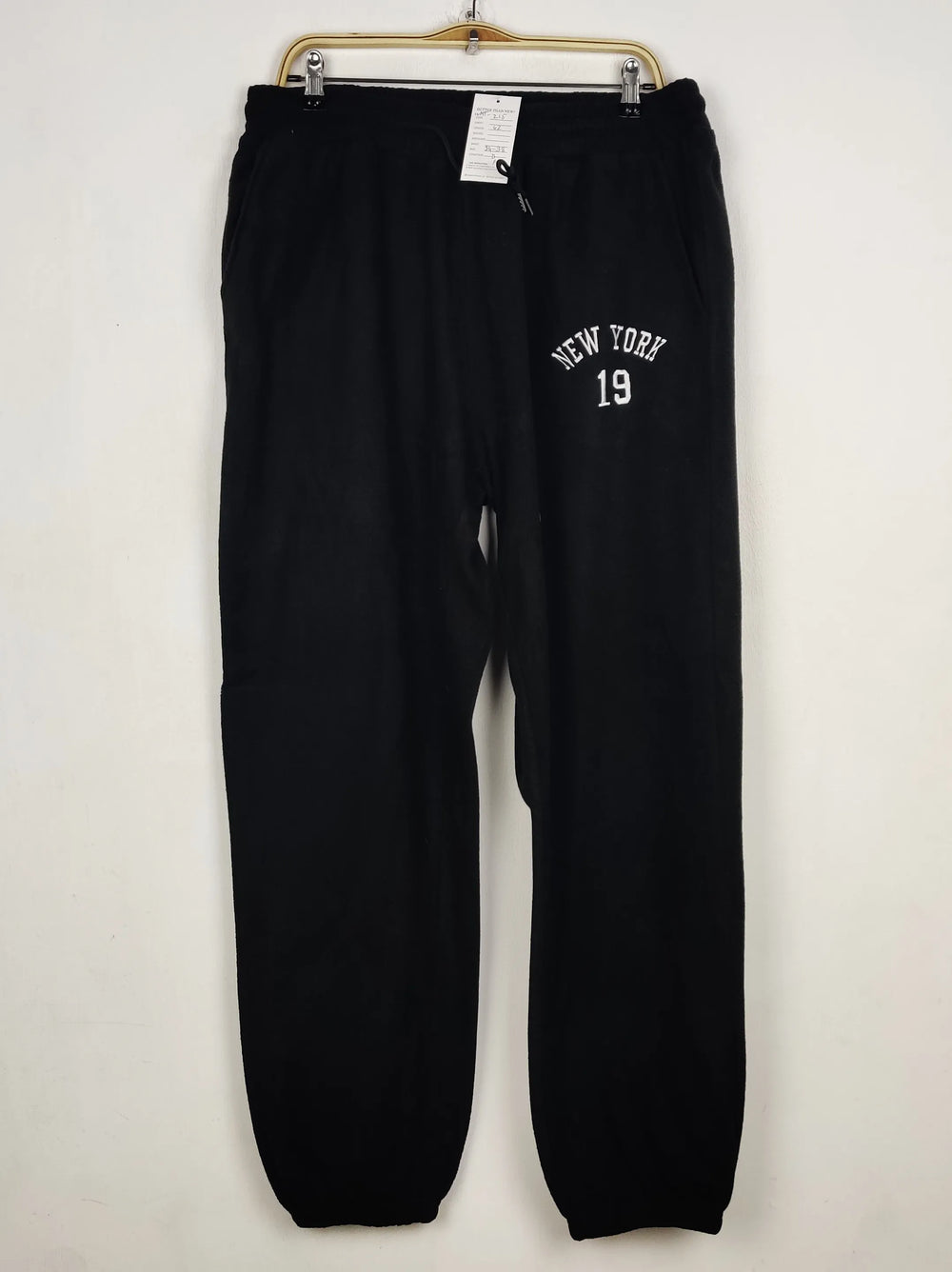 Buy online pre-used pre-loved 100% authentic & Original branded Shein (WMT-215) available in Pakistan. Top international brands avilable.