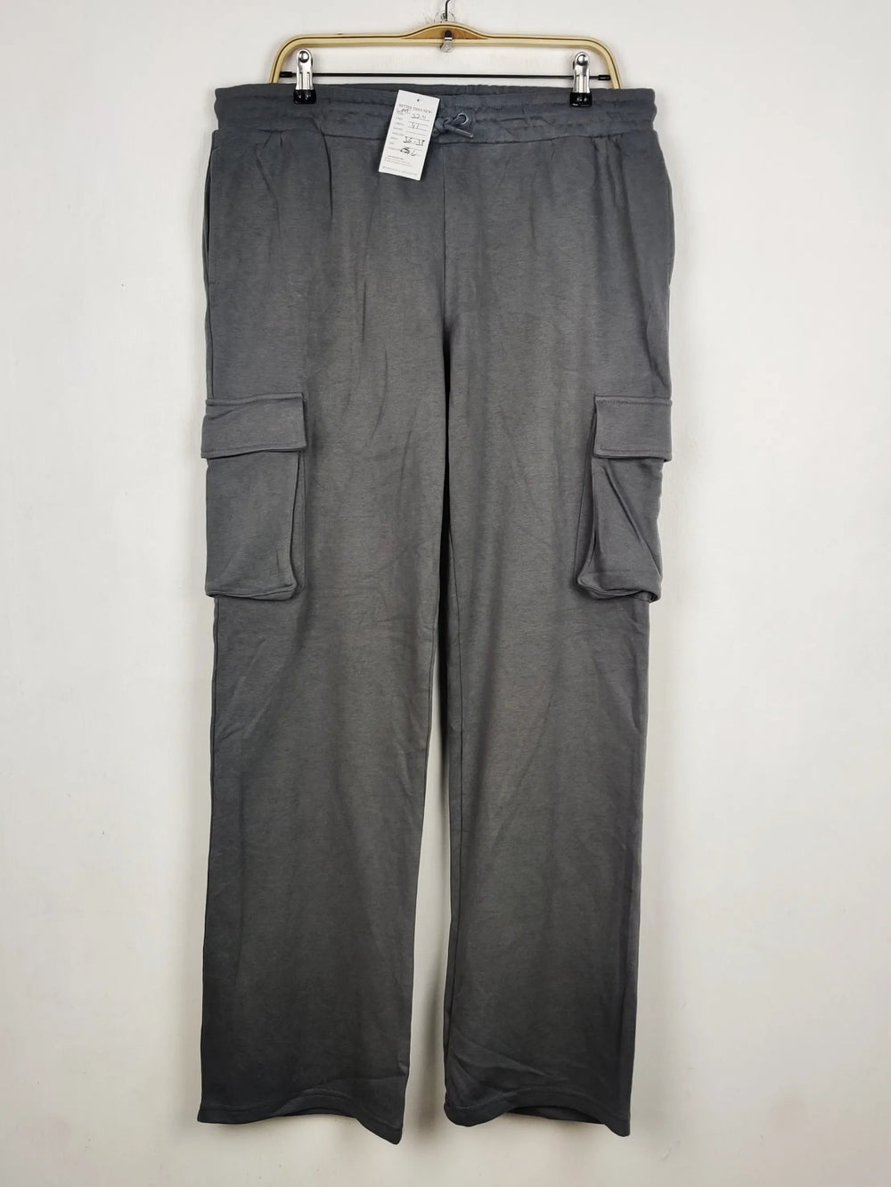 Buy online pre-used pre-loved 100% authentic & Original branded Primark (WMT-220) available in Pakistan. Top international brands avilable.