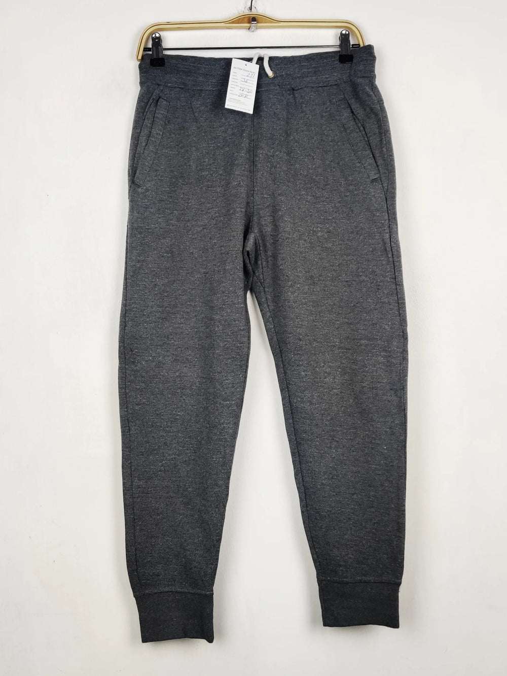 Buy online pre-used pre-loved 100% authentic & Original branded Pull & Bear (WMT-271) available in Pakistan. Top international brands avilable.