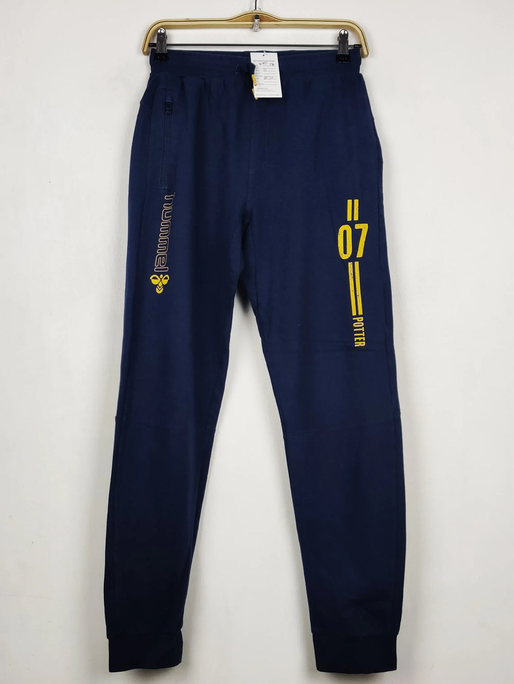 Buy online pre-used pre-loved 100% authentic & Original branded Harry Potter (WMT-34) available in Pakistan. Top international brands avilable.