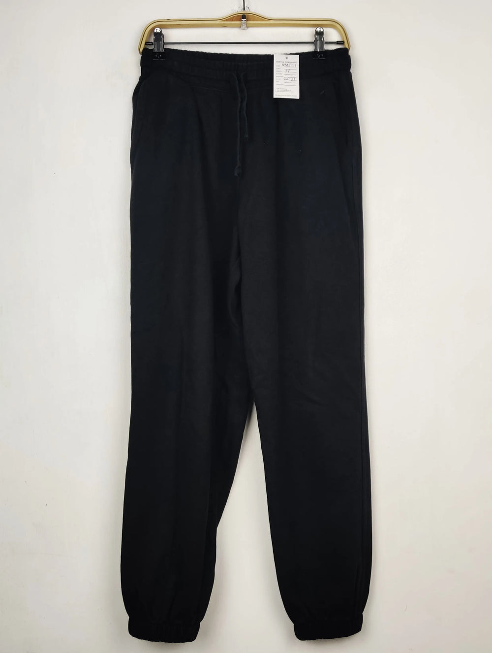 Buy online pre-used pre-loved 100% authentic & Original branded Unknown Brand (WMT-47) available in Pakistan. Top international brands avilable.