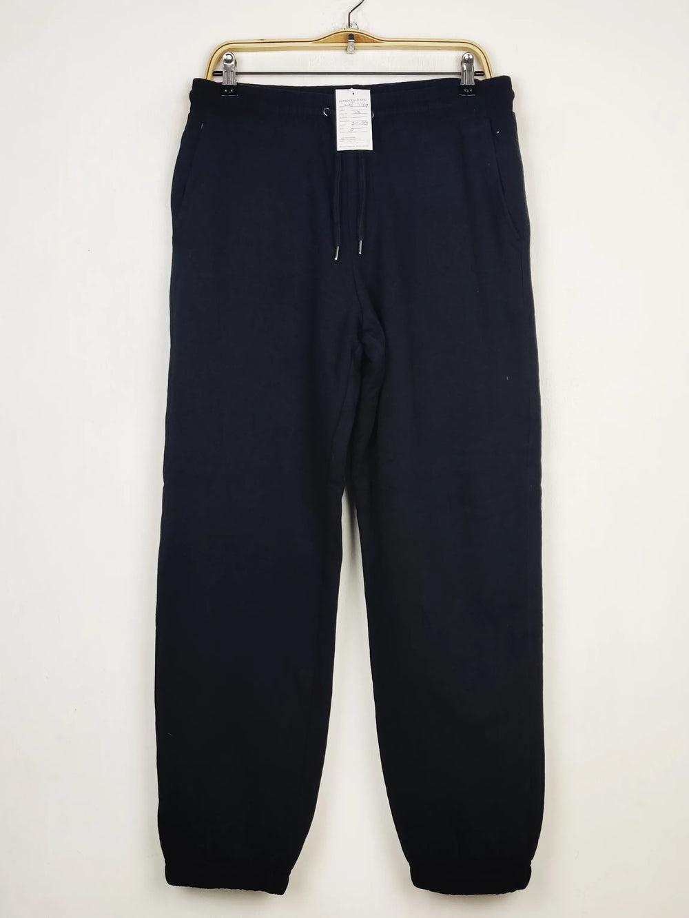 Buy online pre-used pre-loved 100% authentic & Original branded Unknown Brand (WMT-549) available in Pakistan. Top international brands avilable.