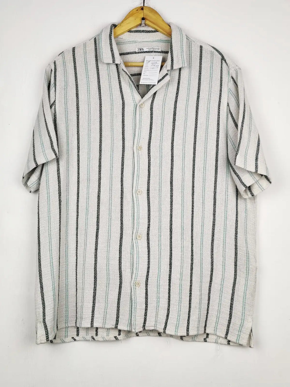 Buy online pre-used pre-loved 100% authentic & Original branded Zara (WPP-1068) available in Pakistan. Top international brands avilable.