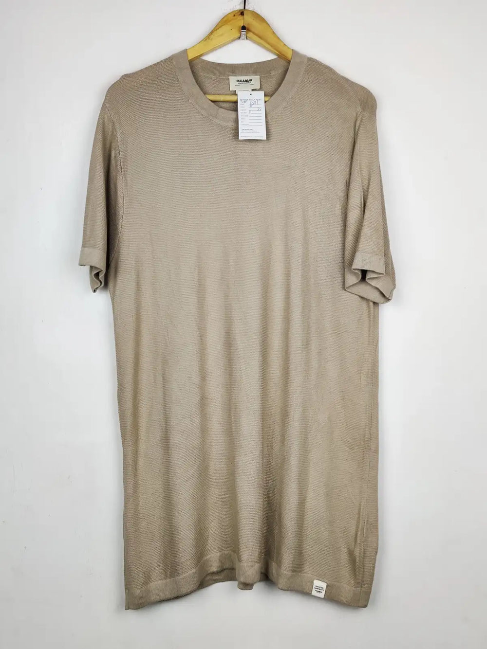 Buy online pre-used pre-loved 100% authentic & Original branded Pull & Bears (WPP-1091) available in Pakistan. Top international brands avilable.