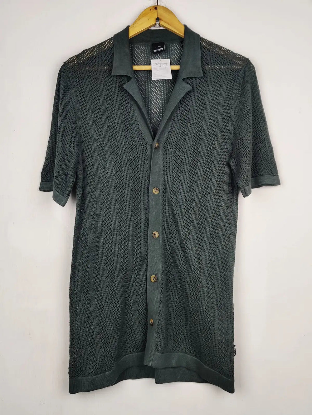 Buy online pre-used pre-loved 100% authentic & Original branded Only & Sons (WPP-1092) available in Pakistan. Top international brands avilable.