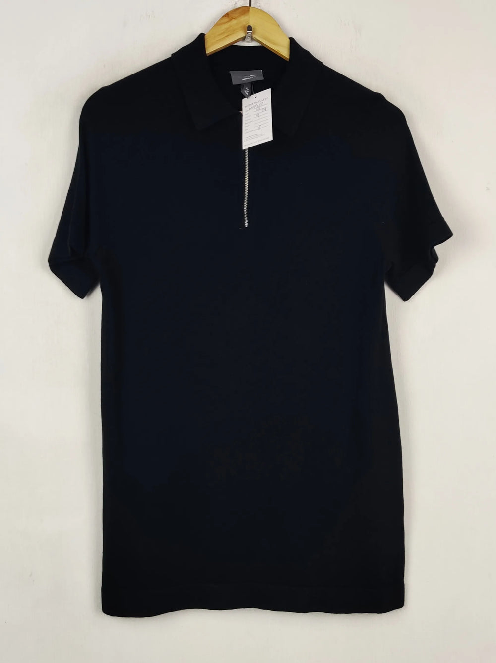 Buy online pre-used pre-loved 100% authentic & Original branded H&M (WPP-133) available in Pakistan. Top international brands avilable.