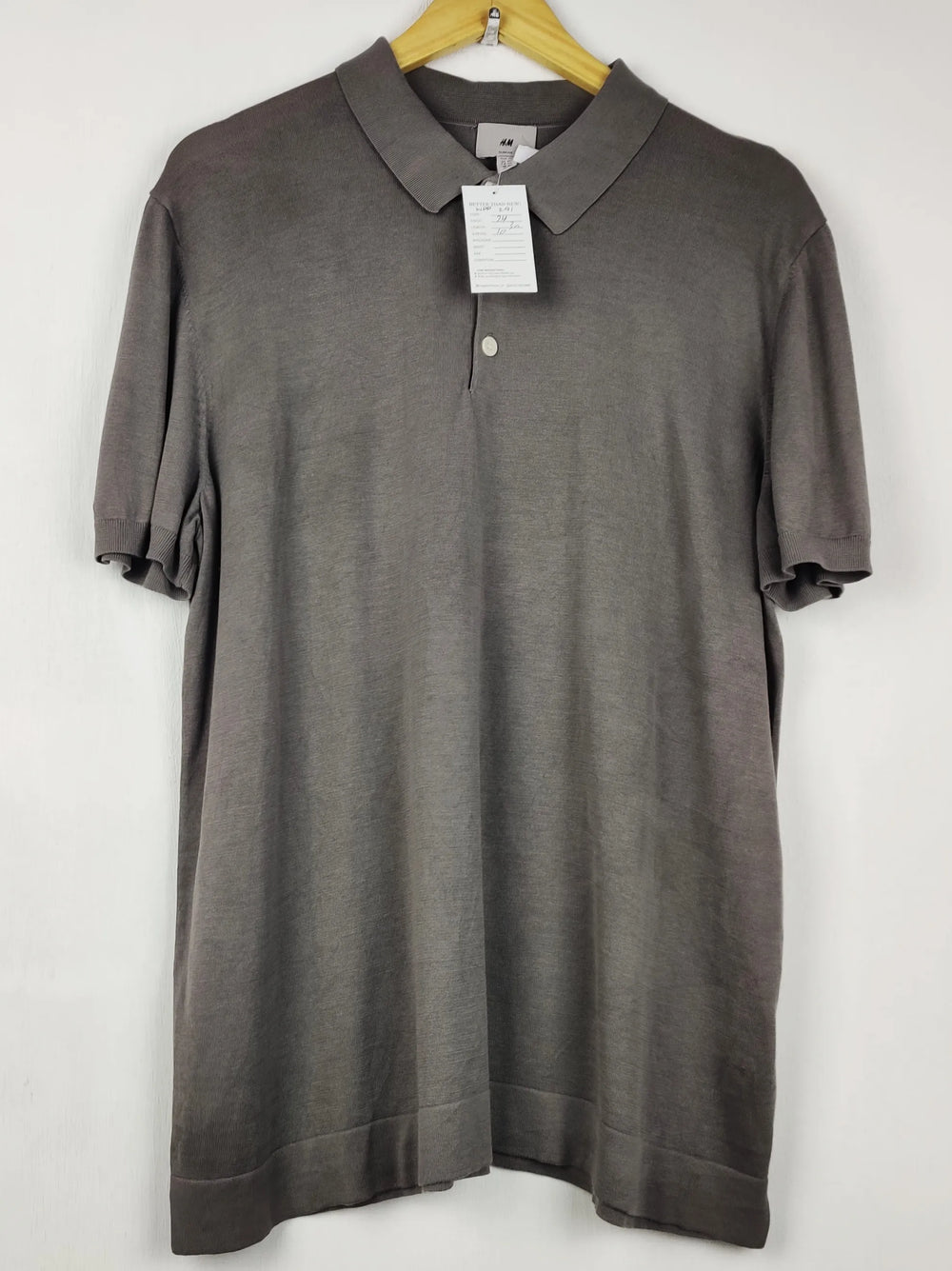 Buy online pre-used pre-loved 100% authentic & Original branded H&M (WPP-291) available in Pakistan. Top international brands avilable.