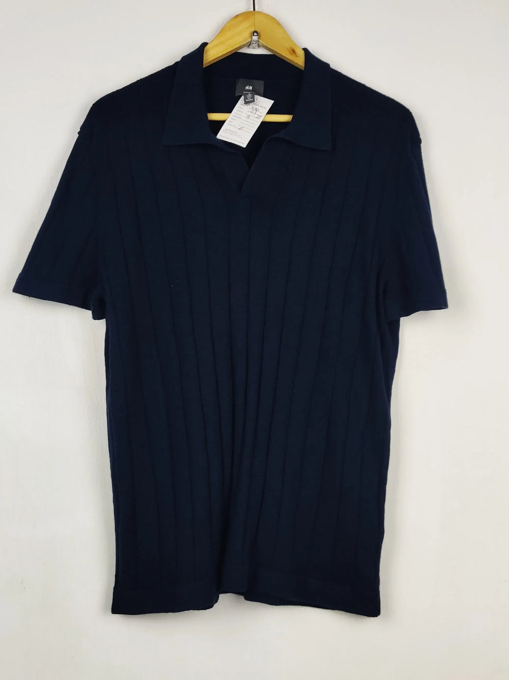 Buy online pre-used pre-loved 100% authentic & Original branded H&M (WPP-383) available in Pakistan. Top international brands avilable.