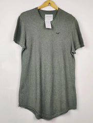 Buy online pre-used pre-loved 100% authentic & Original branded Hollister (WPP-896) available in Pakistan. Top international brands avilable.