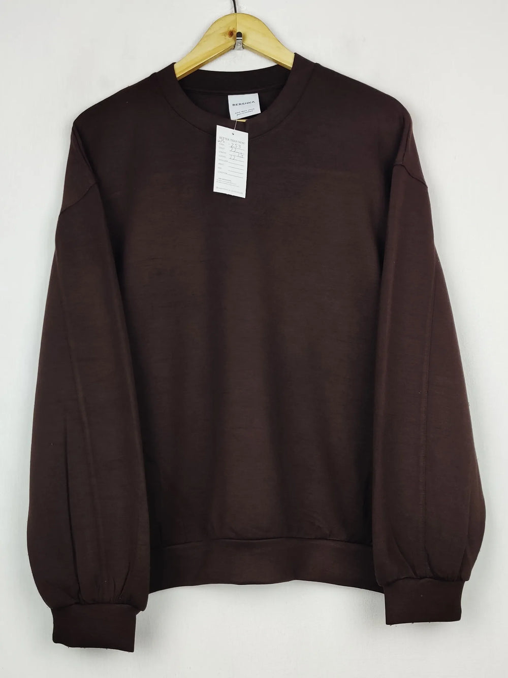 Buy online pre-used pre-loved 100% authentic & Original branded Bershka (WS-253) available in Pakistan. Top international brands avilable.