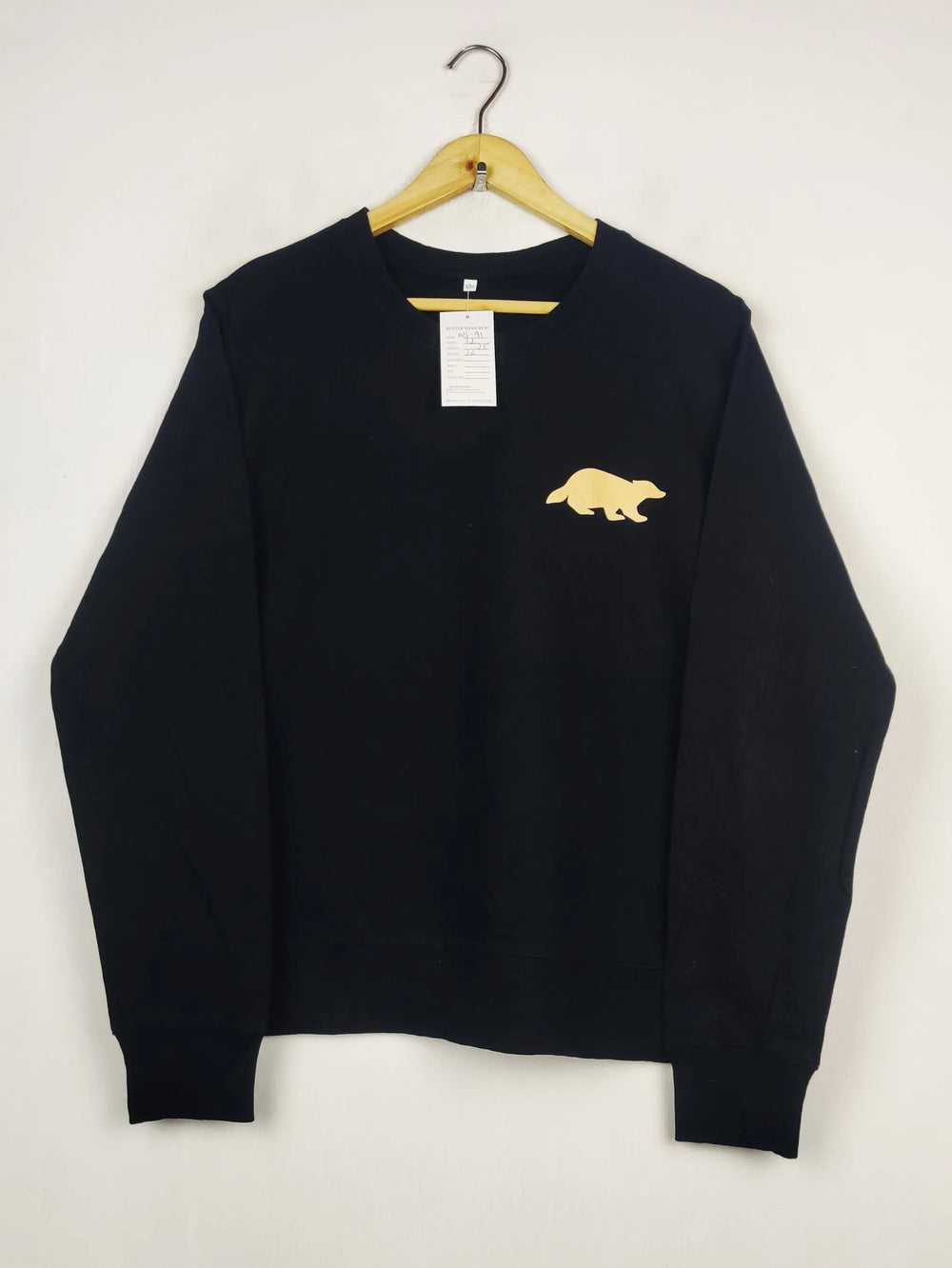 Buy online pre-used pre-loved 100% authentic & Original branded Unknown Brand (WS-91) available in Pakistan. Top international brands avilable.