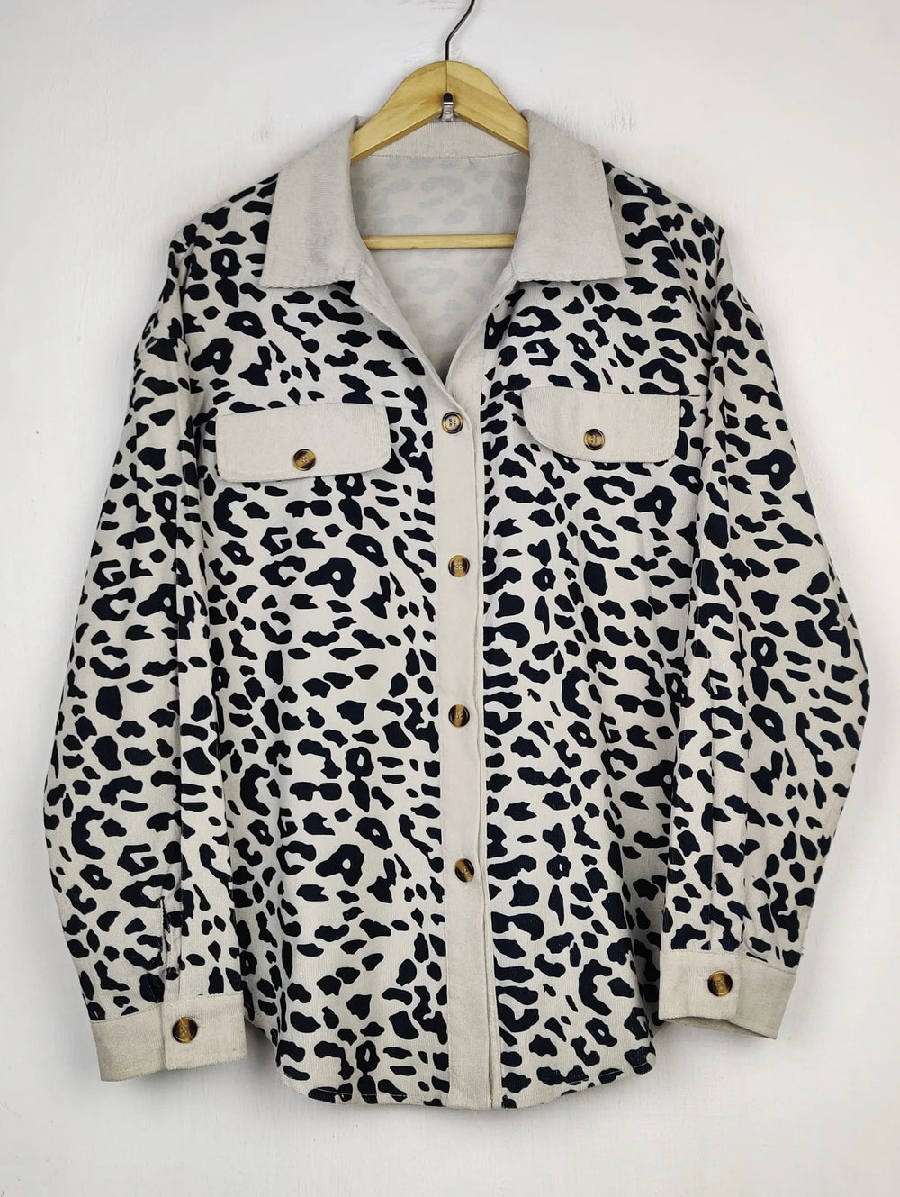 Buy online pre-used pre-loved 100% authentic & Original branded Unknown Brand (WSK-01) available in Pakistan. Top international brands avilable.