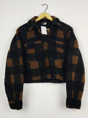 Buy online pre-used pre-loved 100% authentic & Original branded H&M (WSK-54) available in Pakistan. Top international brands avilable.