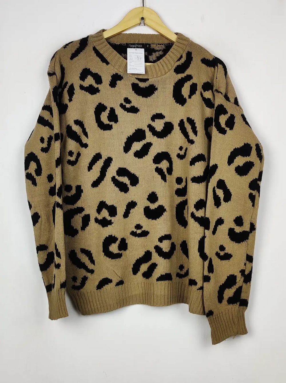 Buy online pre-used pre-loved 100% authentic & Original branded Boohoo (WT-10559) available in Pakistan. Top international brands avilable.