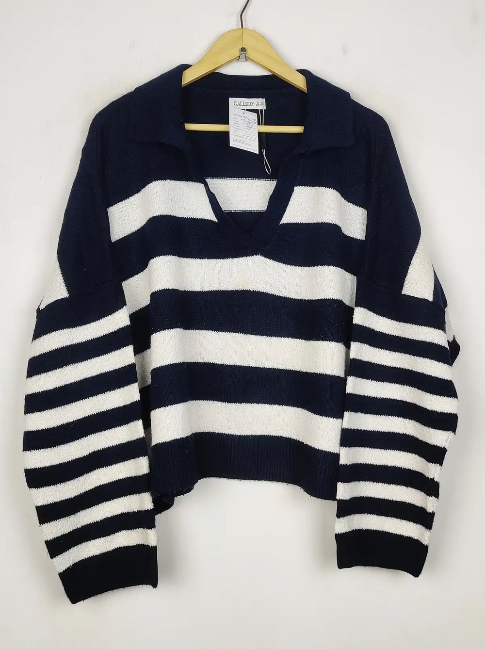 Buy online pre-used pre-loved 100% authentic & Original branded Gallery (WT-10717) available in Pakistan. Top international brands avilable.