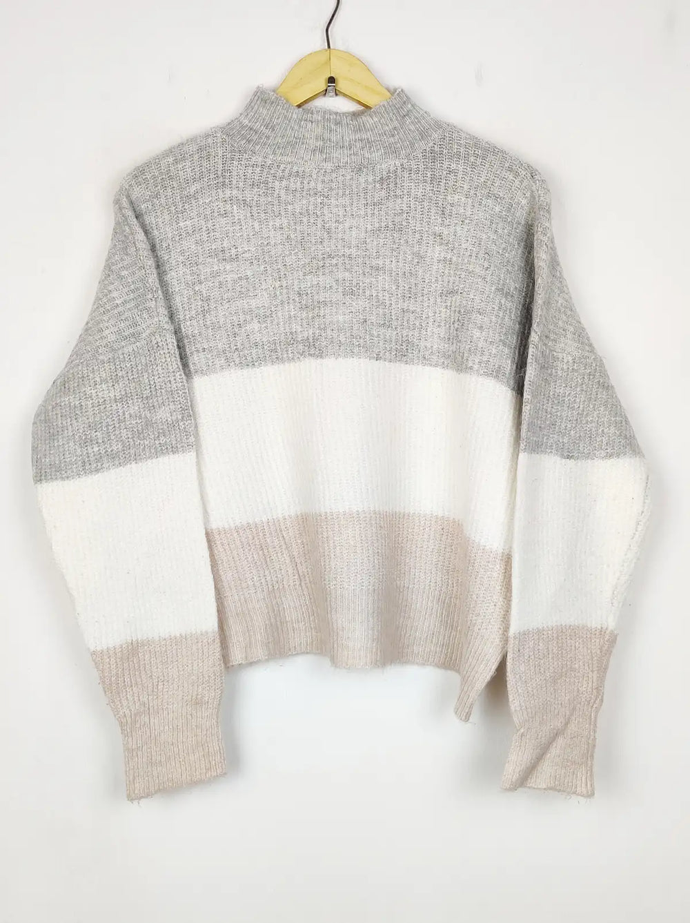Buy online pre-used pre-loved 100% authentic & Original branded Primark (WT-10722) available in Pakistan. Top international brands avilable.