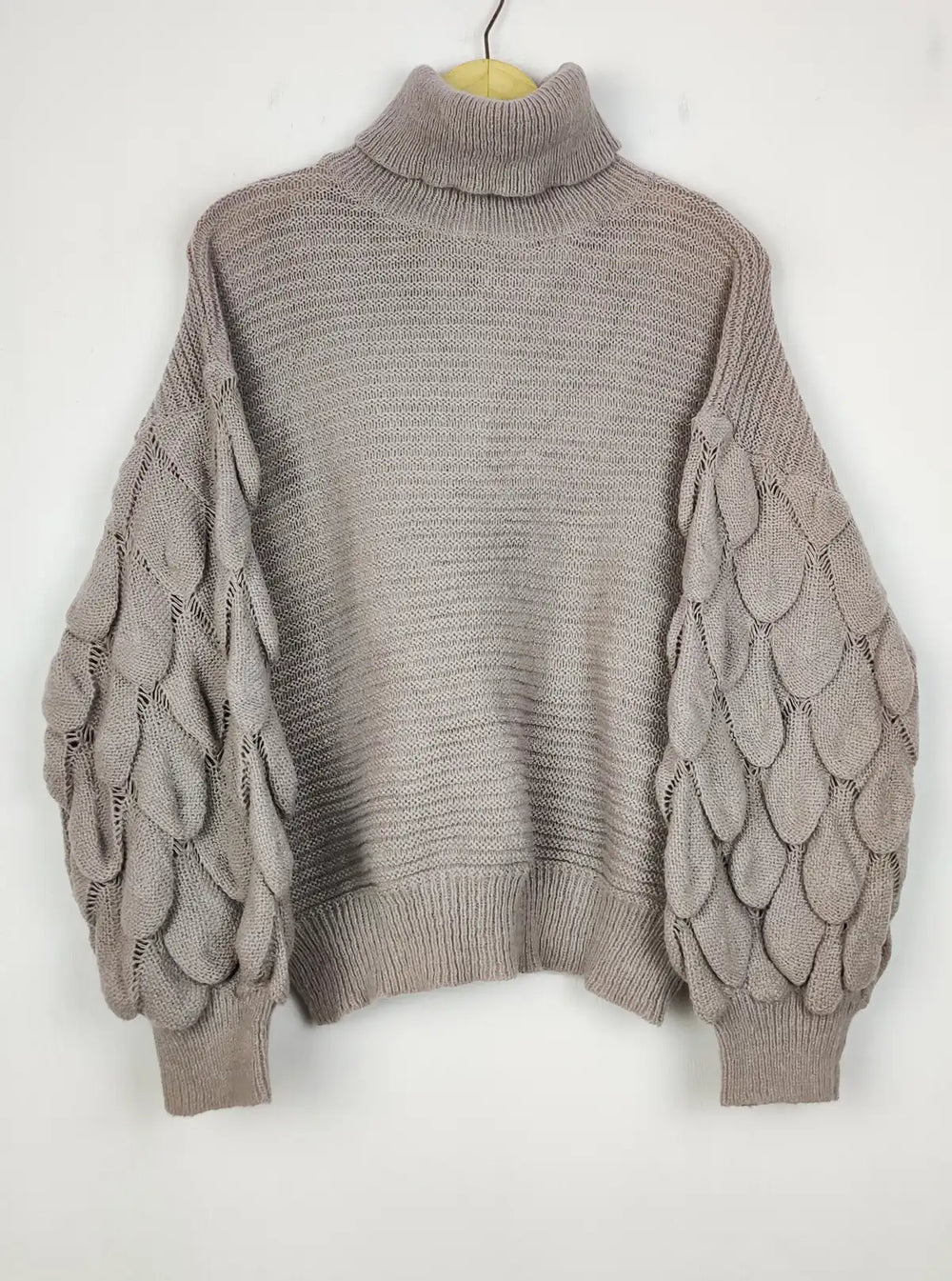 Buy online pre-used pre-loved 100% authentic & Original branded Shein (WT-10724) available in Pakistan. Top international brands avilable.