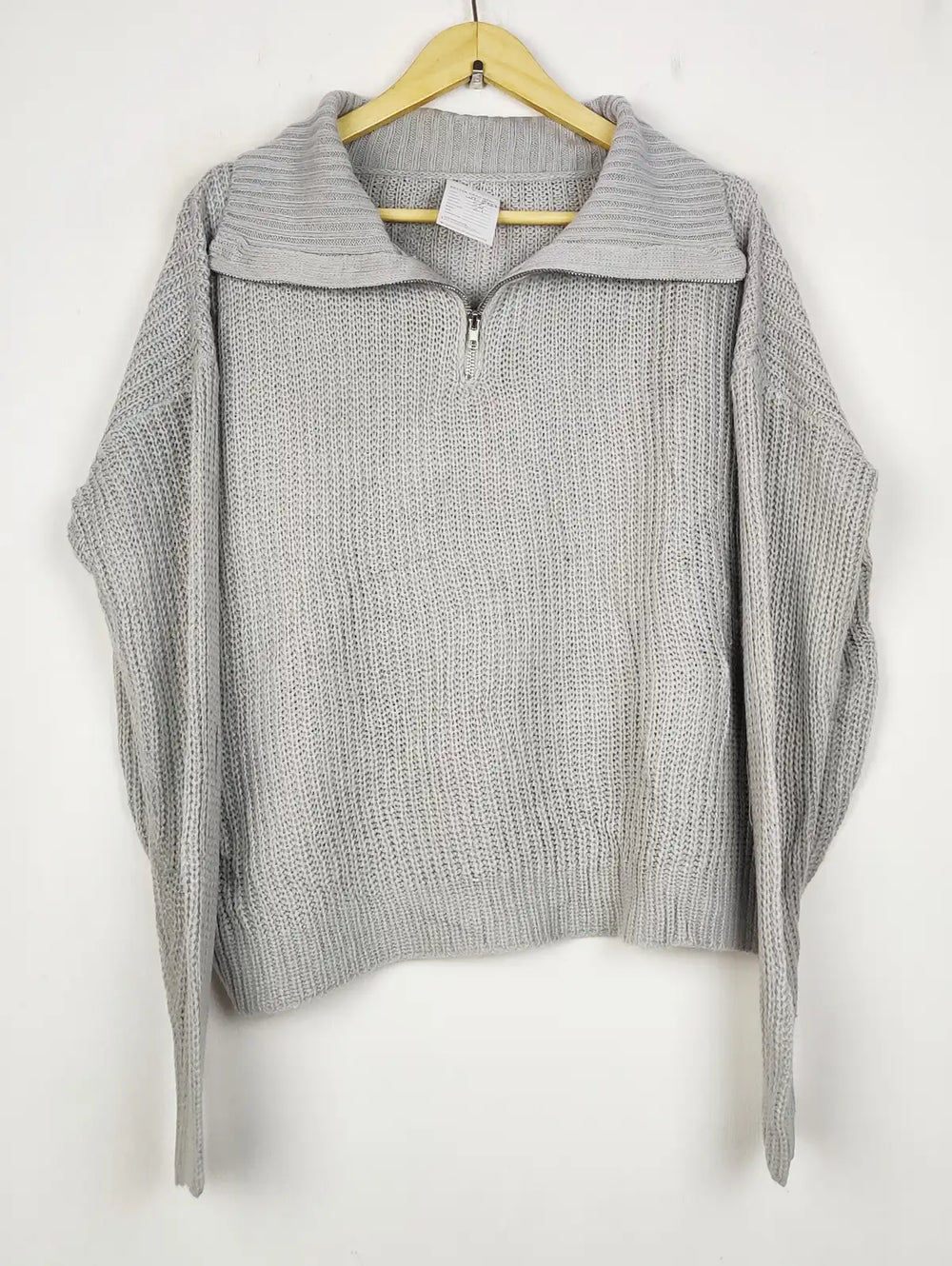 Buy online pre-used pre-loved 100% authentic & Original branded Shein (WT-10726) available in Pakistan. Top international brands avilable.