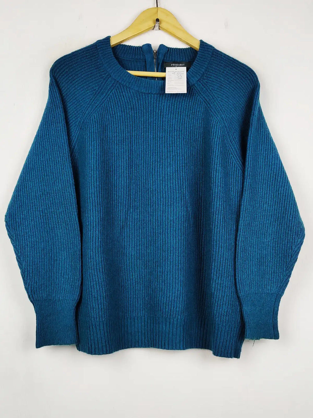 Buy online pre-used pre-loved 100% authentic & Original branded Primark (WT-10765) available in Pakistan. Top international brands avilable.