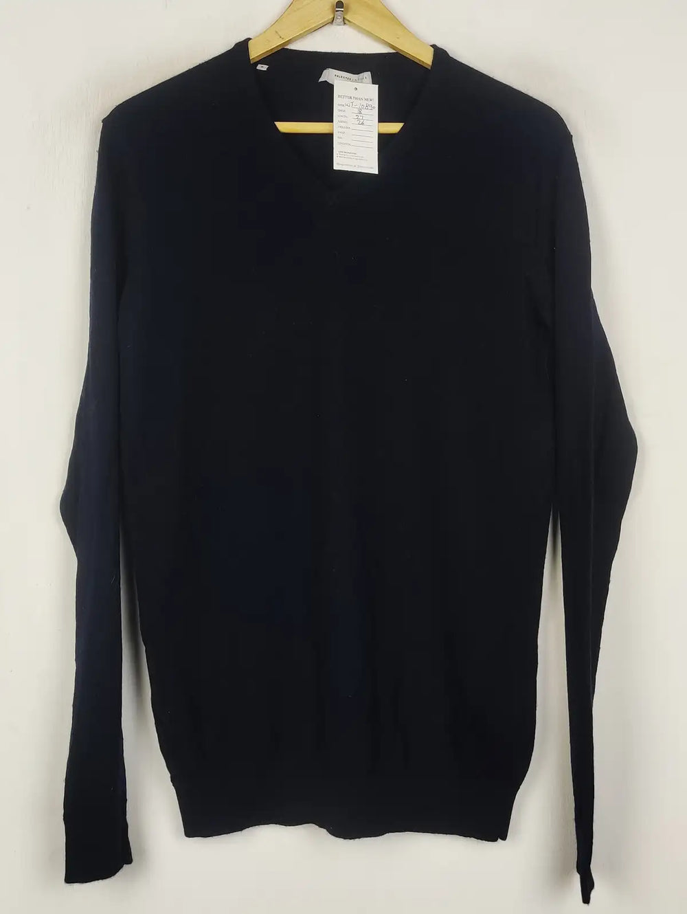 Buy online pre-used pre-loved 100% authentic & Original branded Select (WT-10890) available in Pakistan. Top international brands avilable.
