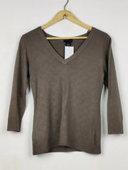 Buy online pre-used pre-loved 100% authentic & Original branded H&M (WT-10903) available in Pakistan. Top international brands avilable.