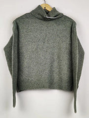 Buy online pre-used pre-loved 100% authentic & Original branded H&M (WT-10910) available in Pakistan. Top international brands avilable.