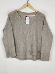 Buy online pre-used pre-loved 100% authentic & Original branded Pull & Bears (WT-10998) available in Pakistan. Top international brands avilable.