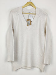 Buy online pre-used pre-loved 100% authentic & Original branded Bershka (WT-11059) available in Pakistan. Top international brands avilable.