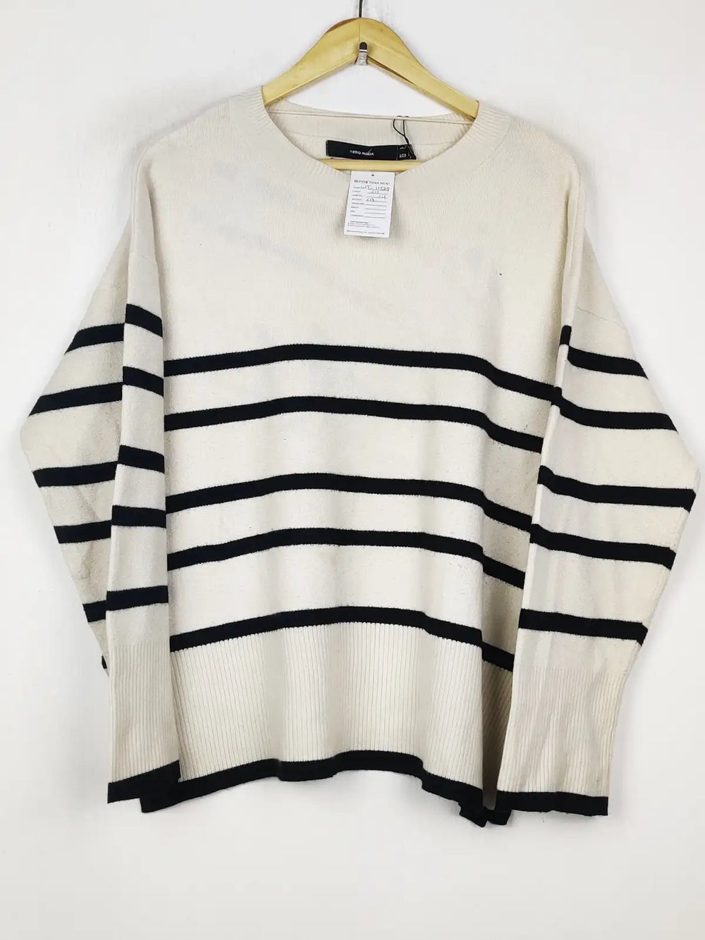 Buy online pre-used pre-loved 100% authentic & Original branded Vero Moda (WT-11329) available in Pakistan. Top international brands avilable.